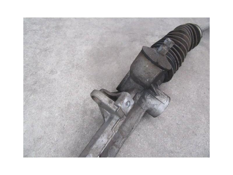 Recambio de direccion mecanica : bmw 324 : 2.4 d [1986] para bmw  324 2.4 d referencia OEM IAM   