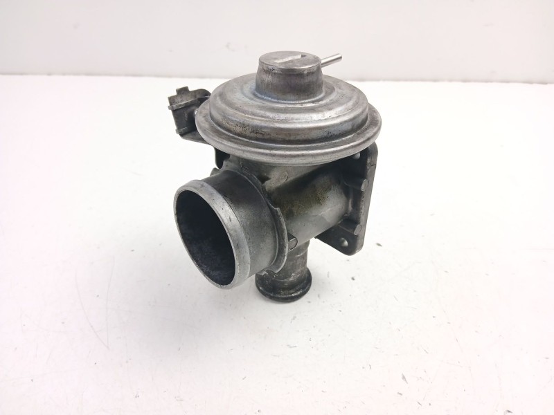 Recambio de valvula egr para bmw 3 (e46) 320 d referencia OEM IAM 7785452 72826400 