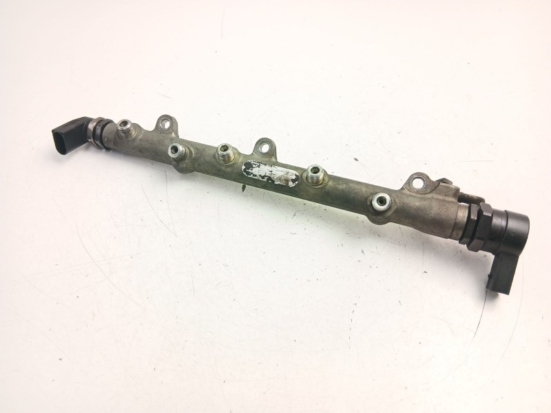 Recambio de rampa inyectora para bmw 3 (e46) 320 d referencia OEM IAM 13537805725  