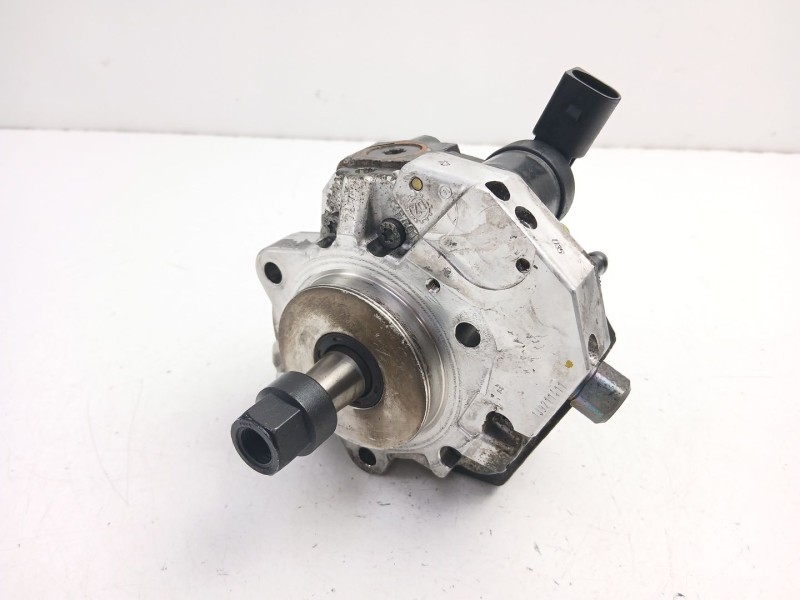 Recambio de bomba inyectora diesel para bmw 3 (e46) 320 d referencia OEM IAM 7788670 0445010045 