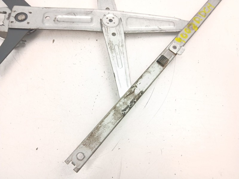 Recambio de elevalunas delantero derecho para daewoo tacuma (u100) 1.6 referencia OEM IAM 96261055  