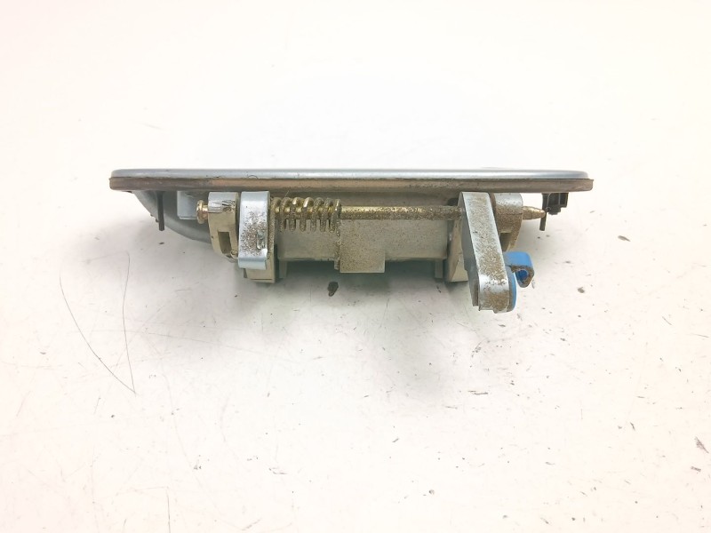 Recambio de manilla trasera derecha para daewoo tacuma (u100) 1.6 referencia OEM IAM 96260970  