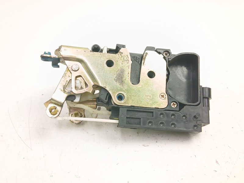 Recambio de cerradura puerta delantera derecha para daewoo tacuma (u100) 1.6 referencia OEM IAM 96292108  