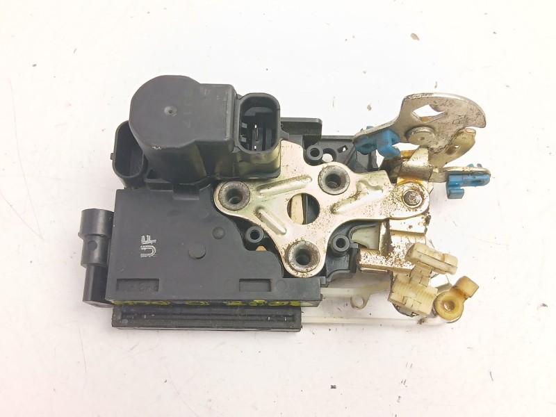 Recambio de cerradura puerta delantera derecha para daewoo tacuma (u100) 1.6 referencia OEM IAM 96292108  