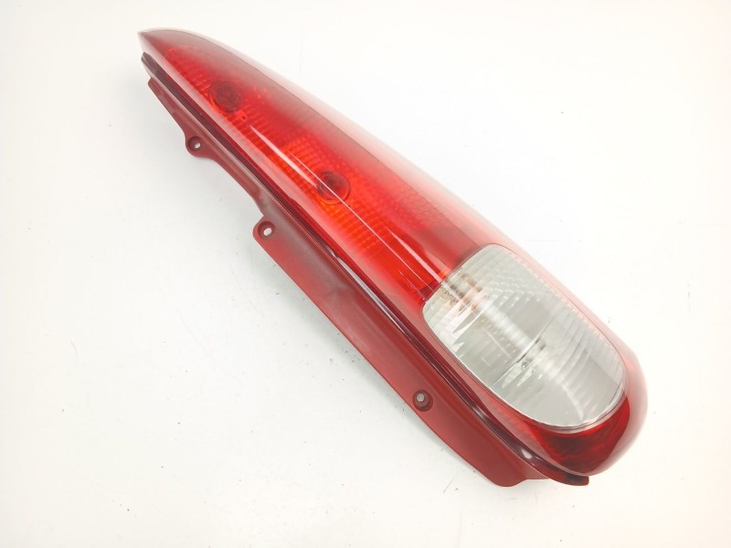 Recambio de piloto trasero derecho para daewoo tacuma (u100) 1.6 referencia OEM IAM 96460014  