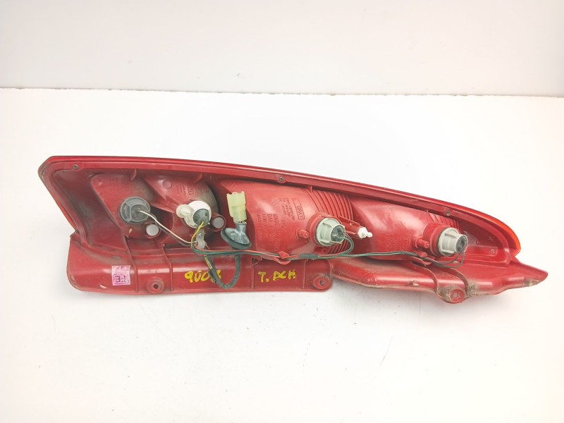 Recambio de piloto trasero derecho para daewoo tacuma (u100) 1.6 referencia OEM IAM 96460014  