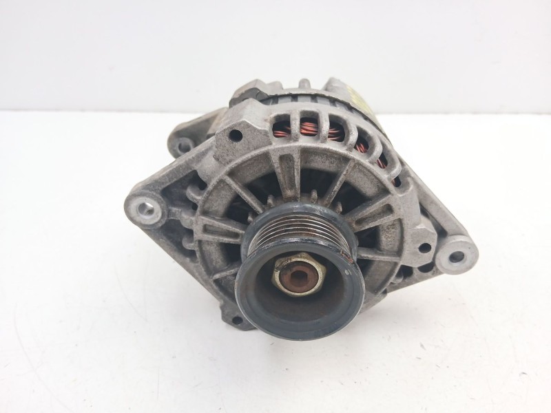 Recambio de alternador para daewoo tacuma (u100) 1.6 referencia OEM IAM 96288095  