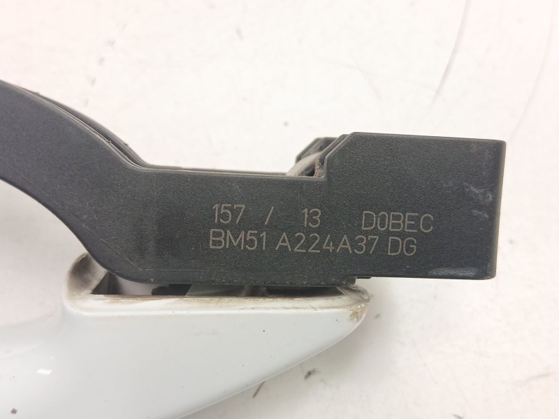 Recambio de manilla delantera izquierda para ford focus iii 1.6 tdci referencia OEM IAM BM51A224A37DG  