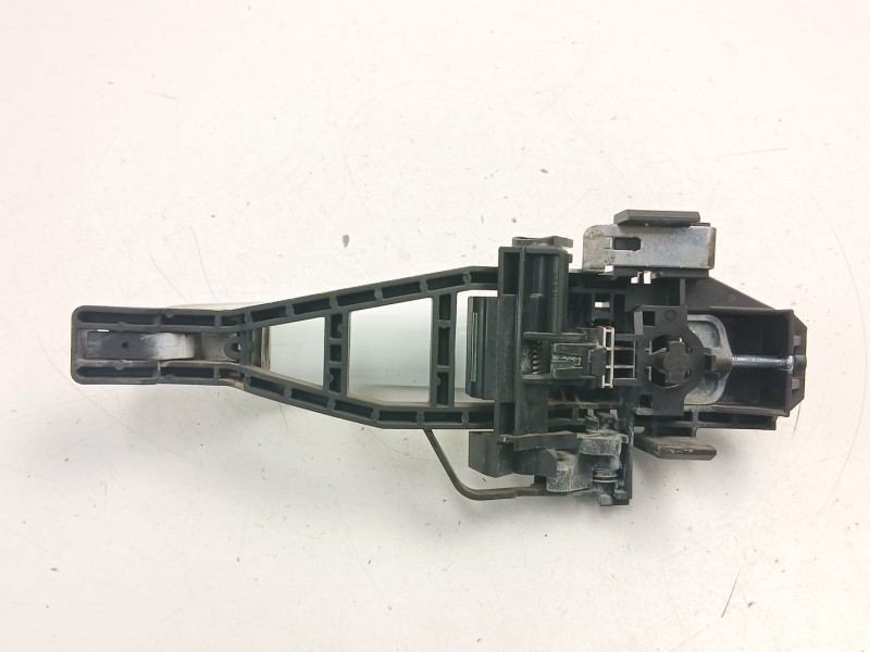 Recambio de manilla delantera derecha para ford focus iii 1.6 tdci referencia OEM IAM BM51A224A36CG  