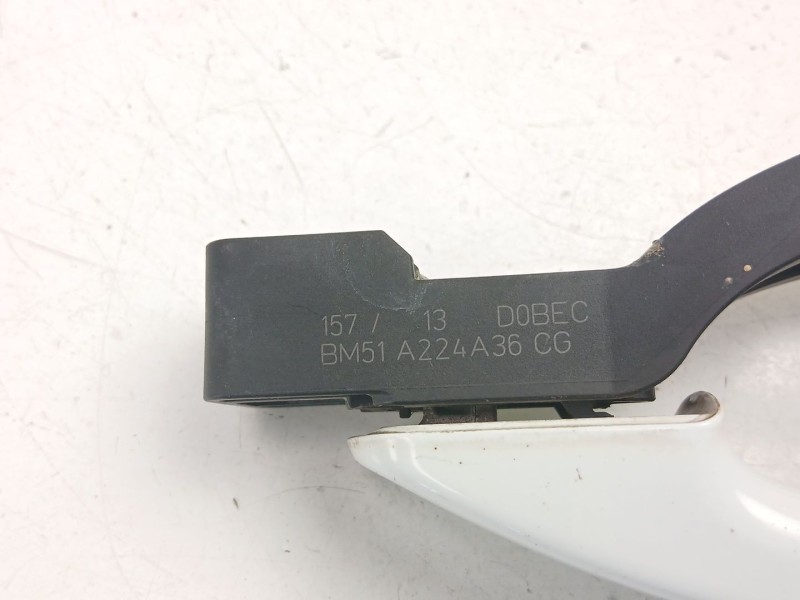 Recambio de manilla delantera derecha para ford focus iii 1.6 tdci referencia OEM IAM BM51A224A36CG  