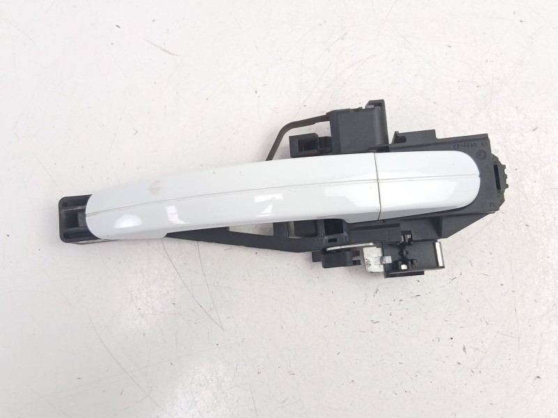 Recambio de manilla delantera derecha para ford focus iii 1.6 tdci referencia OEM IAM BM51A224A36CG  