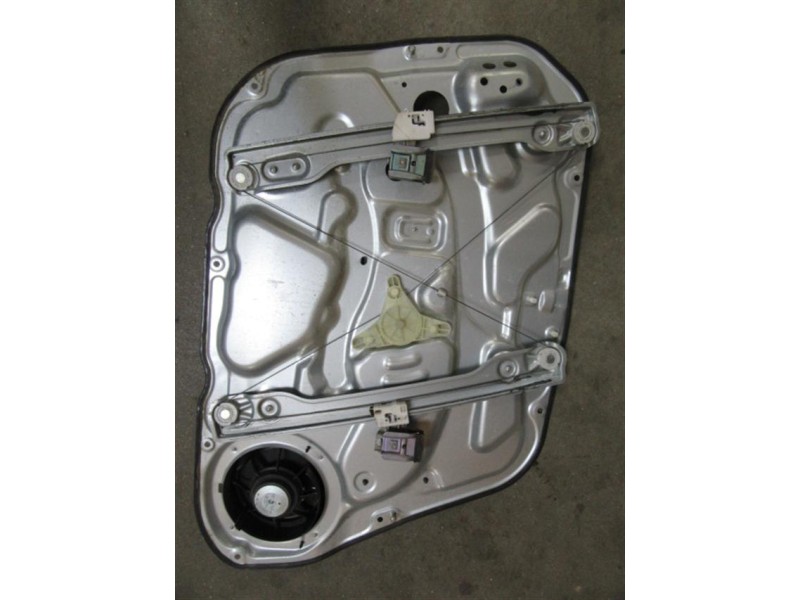 Recambio de elevalunas elec. del. dch. : hyundai i30 : 1.4 g (109,04cv) [2010] para hyundai i30 1.4 g referencia OEM IAM ELECTRI