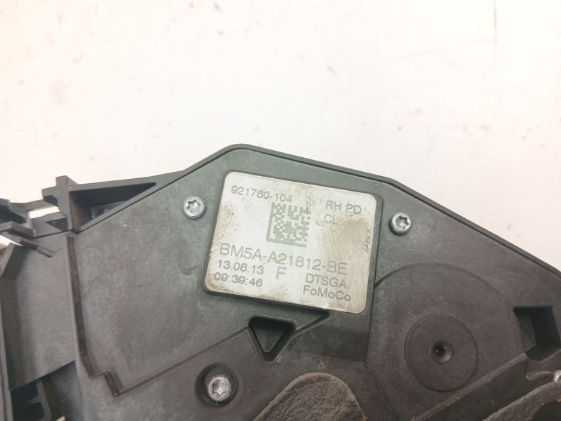 Recambio de cerradura puerta delantera derecha para ford focus iii 1.6 tdci referencia OEM IAM BM5AA21812BE  
