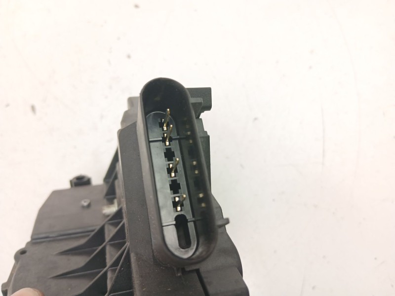 Recambio de cerradura puerta delantera derecha para ford focus iii 1.6 tdci referencia OEM IAM BM5AA21812BE  