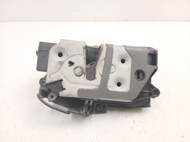 Recambio de cerradura puerta delantera derecha para ford focus iii 1.6 tdci referencia OEM IAM BM5AA21812BE  