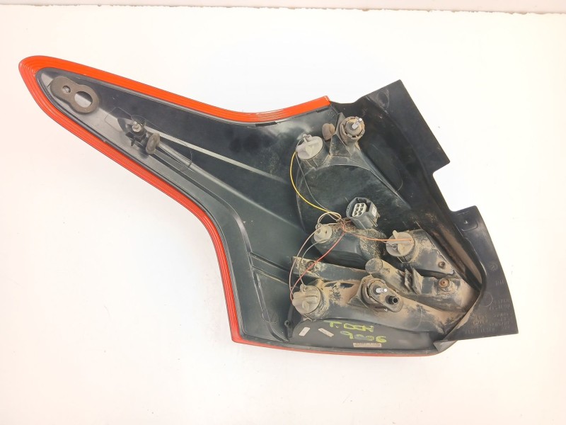 Recambio de piloto trasero derecho para ford focus iii 1.6 tdci referencia OEM IAM BM5113404AK  