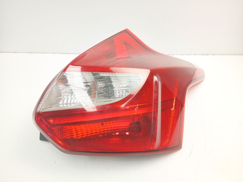 Recambio de piloto trasero derecho para ford focus iii 1.6 tdci referencia OEM IAM BM5113404AK  