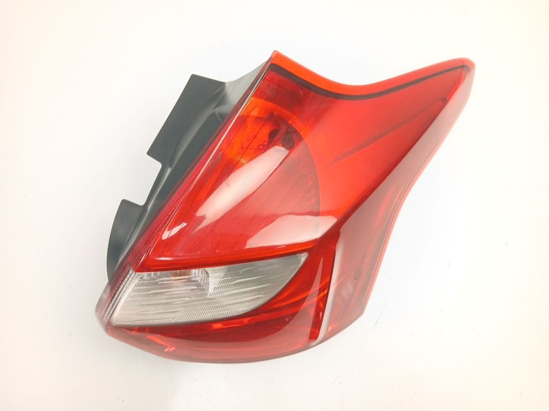 Recambio de piloto trasero derecho para ford focus iii 1.6 tdci referencia OEM IAM BM5113404AK  