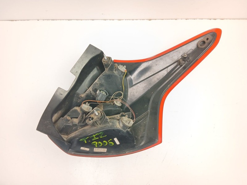 Recambio de piloto trasero izquierdo para ford focus iii 1.6 tdci referencia OEM IAM BM5113405AK  