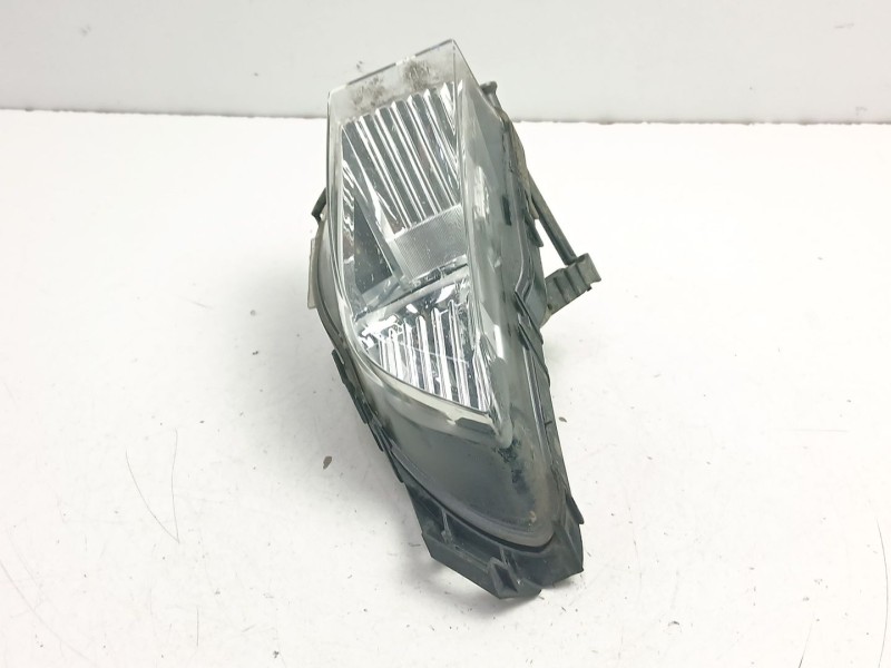 Recambio de antiniebla derecho para opel insignia a sedán (g09) 2.0 cdti (69) referencia OEM IAM 13226829  