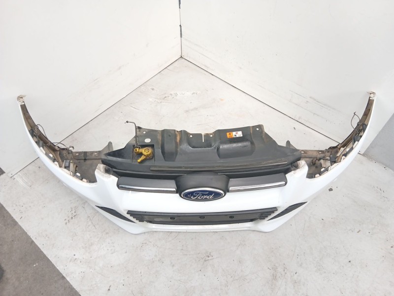 Recambio de paragolpes delantero para ford focus iii 1.6 tdci referencia OEM IAM BM5117757AFXWAA  