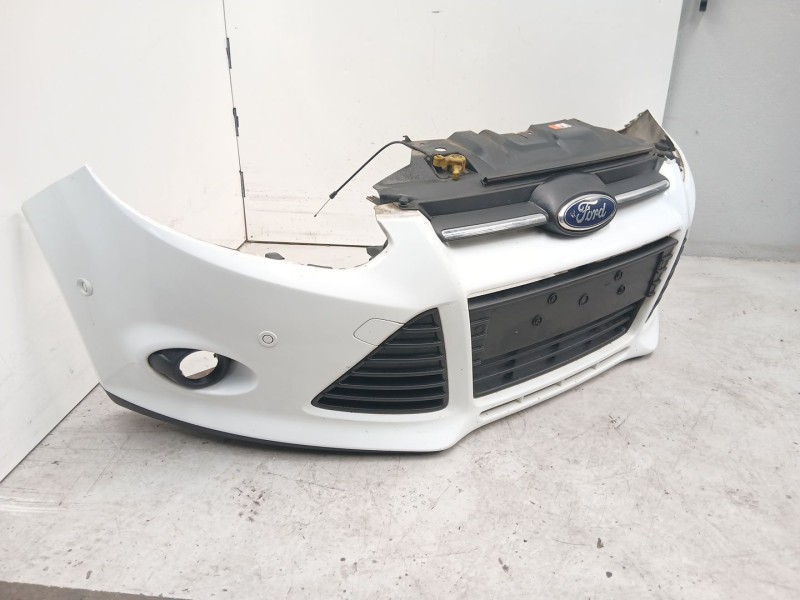 Recambio de paragolpes delantero para ford focus iii 1.6 tdci referencia OEM IAM BM5117757AFXWAA  