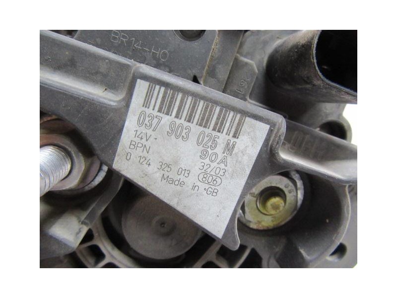 Recambio de alternador : volkswagen polo : 1.4 g (74,78cv) [2003] para volkswagen polo 1.4 g referencia OEM IAM 037903025M  