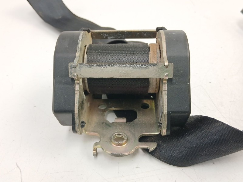Recambio de cinturon seguridad delantero derecho para dacia dokker ambiance referencia OEM IAM 868842775R  