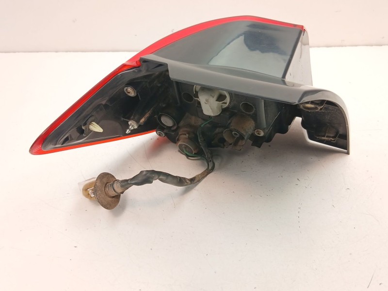 Recambio de piloto trasero derecho para mitsubishi asx (ga_w_) 1.8 di-d (ga6w) referencia OEM IAM 8330A690  
