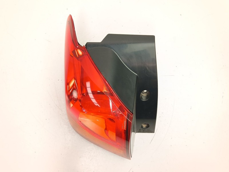 Recambio de piloto trasero izquierdo para mitsubishi asx (ga_w_) 1.8 di-d (ga6w) referencia OEM IAM 8330A689  