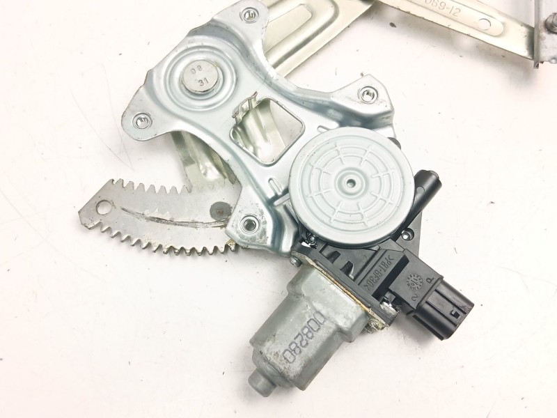 Recambio de elevalunas trasero izquierdo para mitsubishi asx (ga_w_) 1.8 di-d (ga6w) referencia OEM IAM 5743A177  