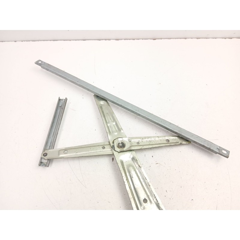 Recambio de elevalunas delantero derecho para mitsubishi asx (ga_w_) 1.8 di-d (ga6w) referencia OEM IAM 5713A256  