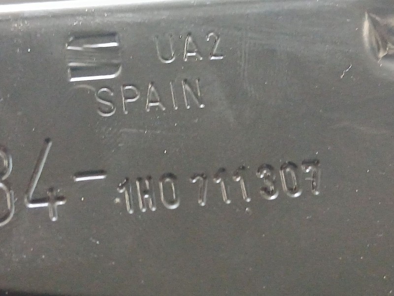 Recambio de palanca freno de mano para seat ibiza ii (6k1) 1.4 i referencia OEM IAM 1H0711307  
