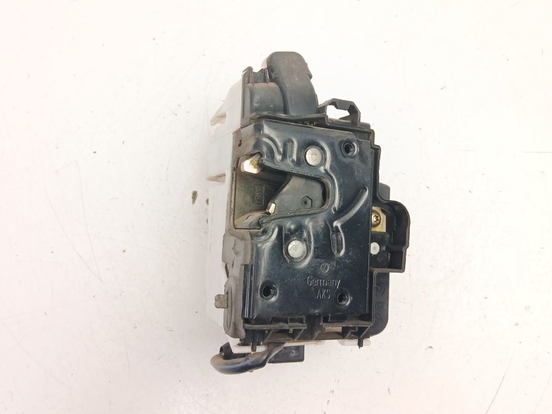 Recambio de cerradura puerta trasera derecha para seat ibiza ii (6k1) 1.4 i referencia OEM IAM 6K4839016G  