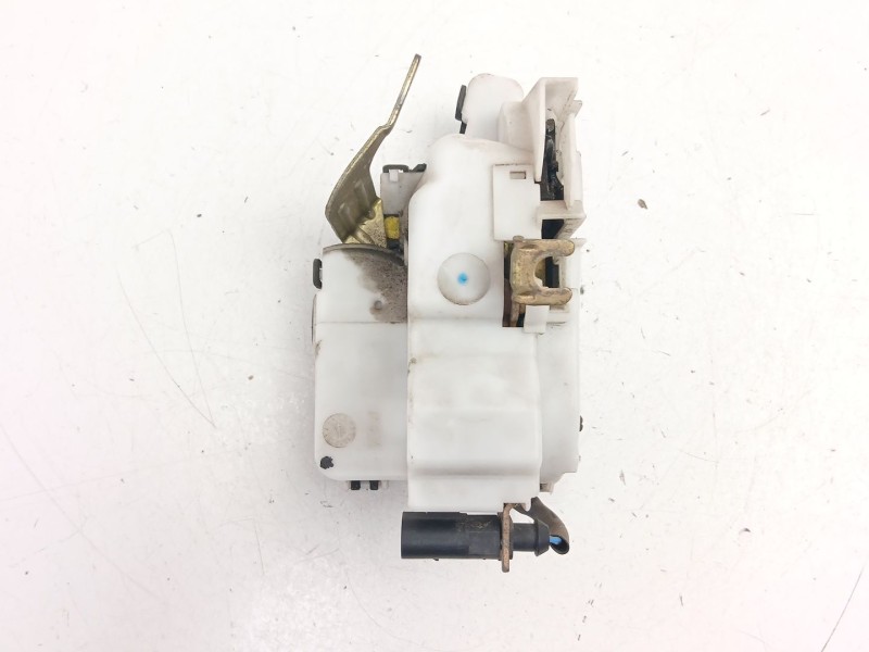 Recambio de cerradura puerta trasera derecha para seat ibiza ii (6k1) 1.4 i referencia OEM IAM 6K4839016G  