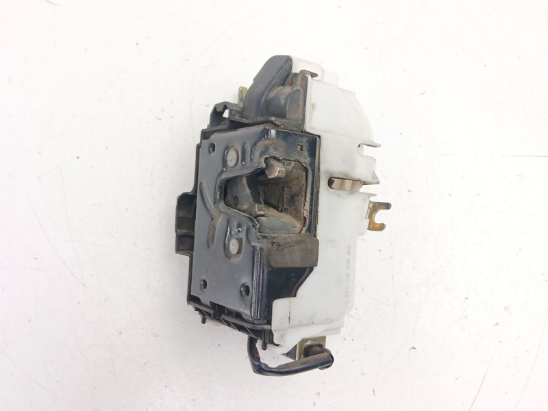 Recambio de cerradura puerta delantera izquierda para seat ibiza ii (6k1) 1.4 i referencia OEM IAM 6K4837015D  