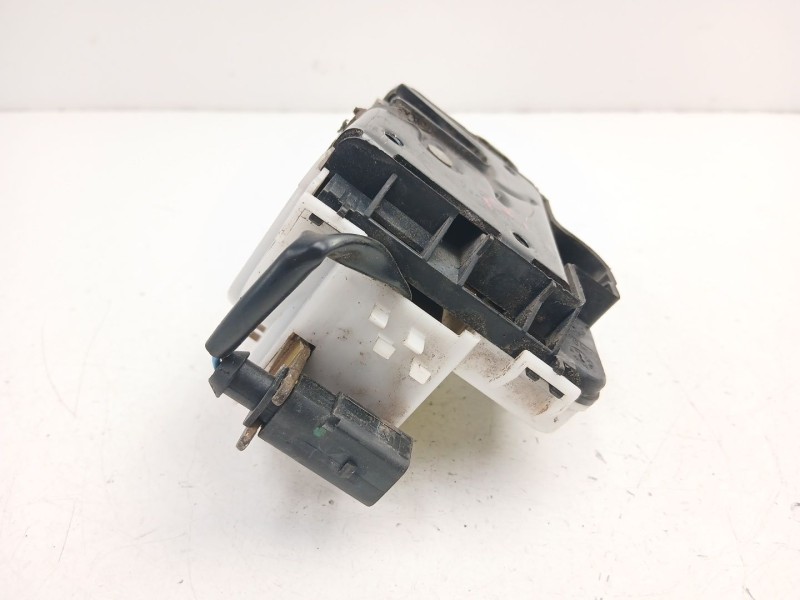 Recambio de cerradura puerta delantera derecha para seat ibiza ii (6k1) 1.4 i referencia OEM IAM 6K4837016D  