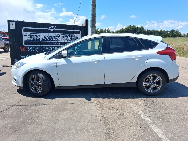 Recambio de carroceria para ford focus iii 1.6 tdci referencia OEM IAM   