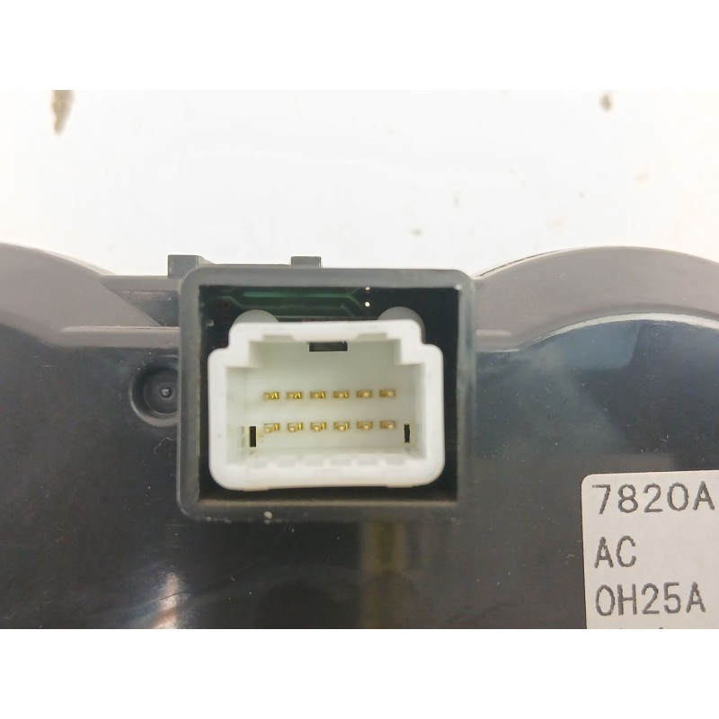 Recambio de mandos calefaccion aire para mitsubishi asx (ga_w_) 1.8 di-d (ga6w) referencia OEM IAM 7820A115XB  