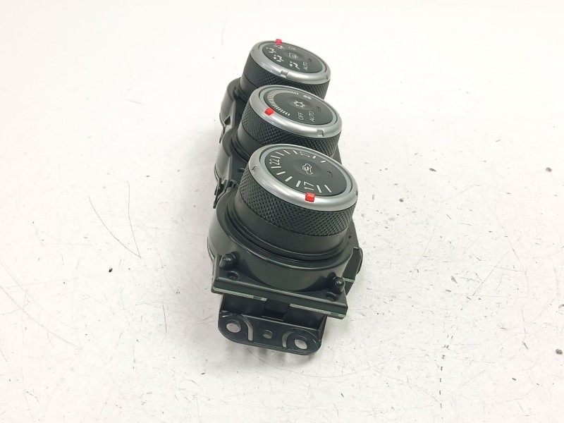 Recambio de mandos calefaccion aire para mitsubishi asx (ga_w_) 1.8 di-d (ga6w) referencia OEM IAM 7820A115XB  