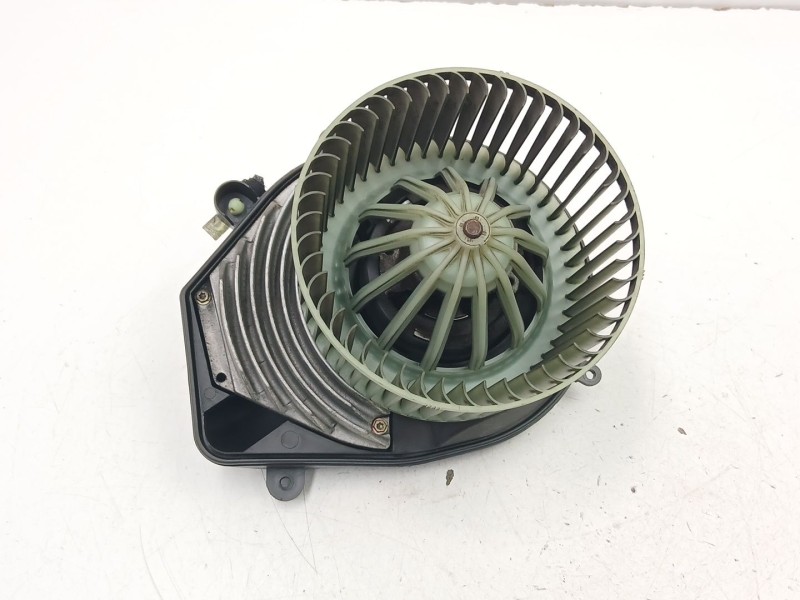 Recambio de motor calefaccion para audi a4 b5 avant (8d5) 2.5 tdi referencia OEM IAM 8D1820021  