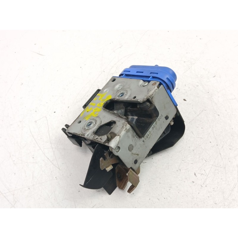 Recambio de cerradura puerta trasera izquierda para audi a4 b5 avant (8d5) 2.5 tdi referencia OEM IAM 8D0839015A  