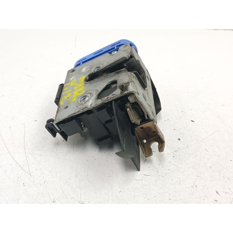 Recambio de cerradura puerta trasera izquierda para audi a4 b5 avant (8d5) 2.5 tdi referencia OEM IAM 8D0839015A  