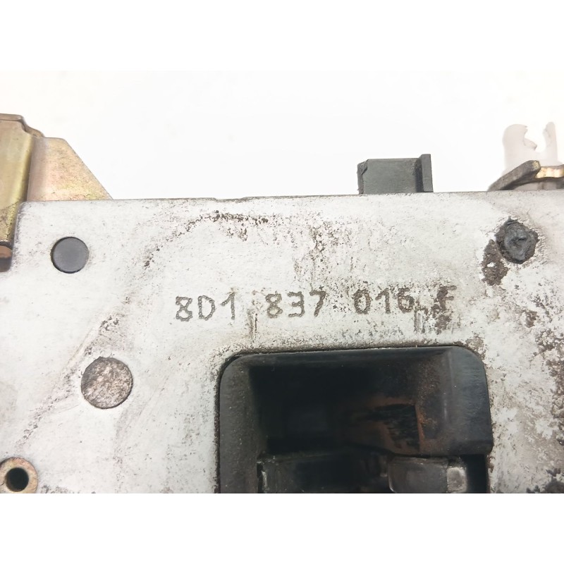 Recambio de cerradura puerta delantera derecha para audi a4 b5 avant (8d5) 2.5 tdi referencia OEM IAM 8D1837016  