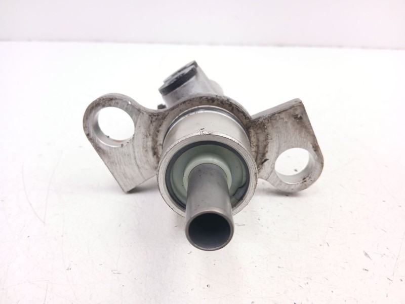 Recambio de bomba de freno para audi a4 b5 avant (8d5) 2.5 tdi referencia OEM IAM 8D0611021B  