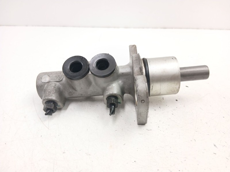 Recambio de bomba de freno para audi a4 b5 avant (8d5) 2.5 tdi referencia OEM IAM 8D0611021B  