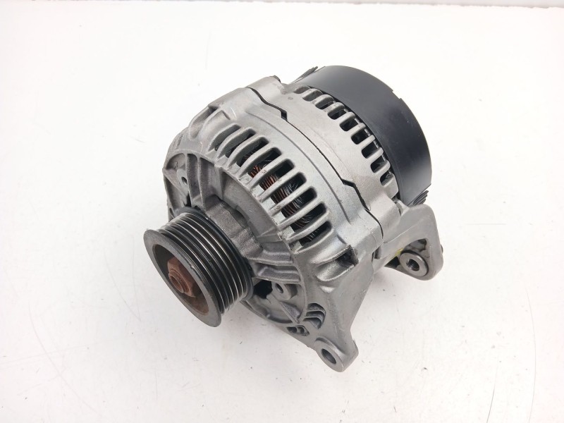 Recambio de alternador para audi a4 b5 avant (8d5) 2.5 tdi referencia OEM IAM 059903015 0986044530 