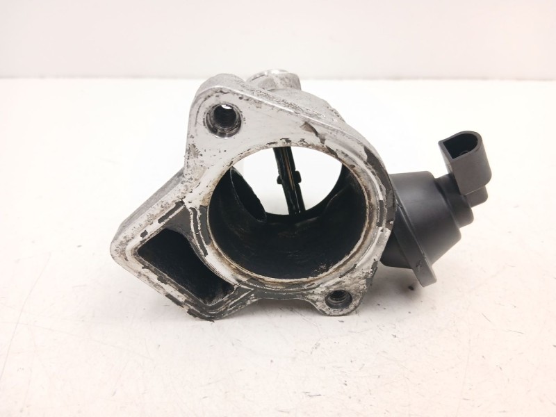 Recambio de caja mariposa para audi a4 b5 avant (8d5) 2.5 tdi referencia OEM IAM 8D0145950B  