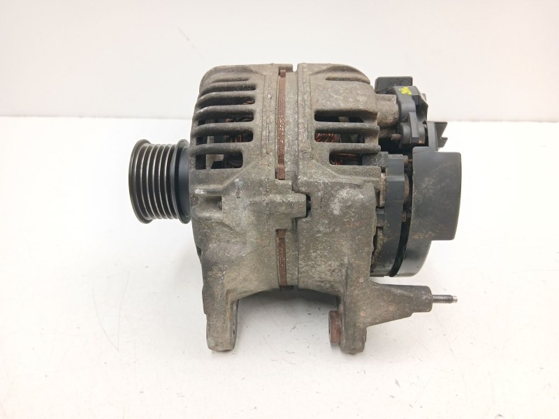 Recambio de alternador para seat ibiza ii (6k1) 1.4 i referencia OEM IAM 037903025L 0124315005 