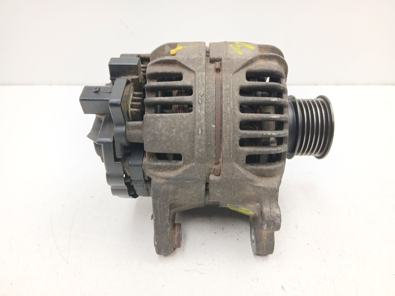 Recambio de alternador para seat ibiza ii (6k1) 1.4 i referencia OEM IAM 037903025L 0124315005 